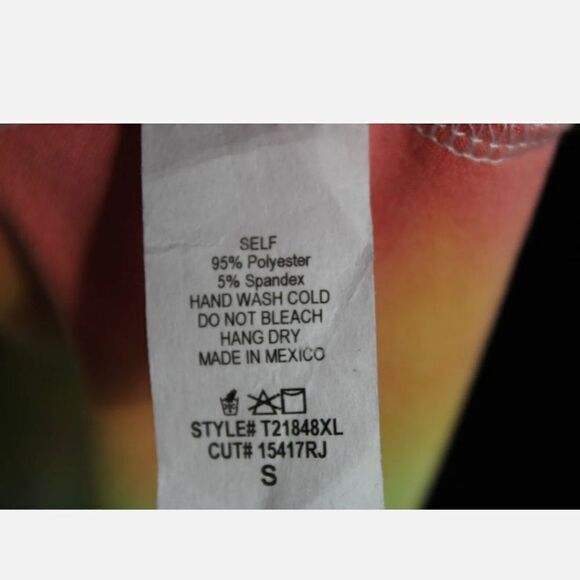 WHITE BIRCH V-NECK LADDER FRONT TEE GREEN PINK YELLOW TIE DYE SS TOP SIZE S NWOT - Picture 9 of 9